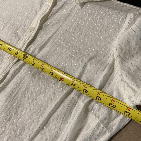 Crazy Horse by Liz Claiborne white button down cotton blouse - Picture 9 of 10